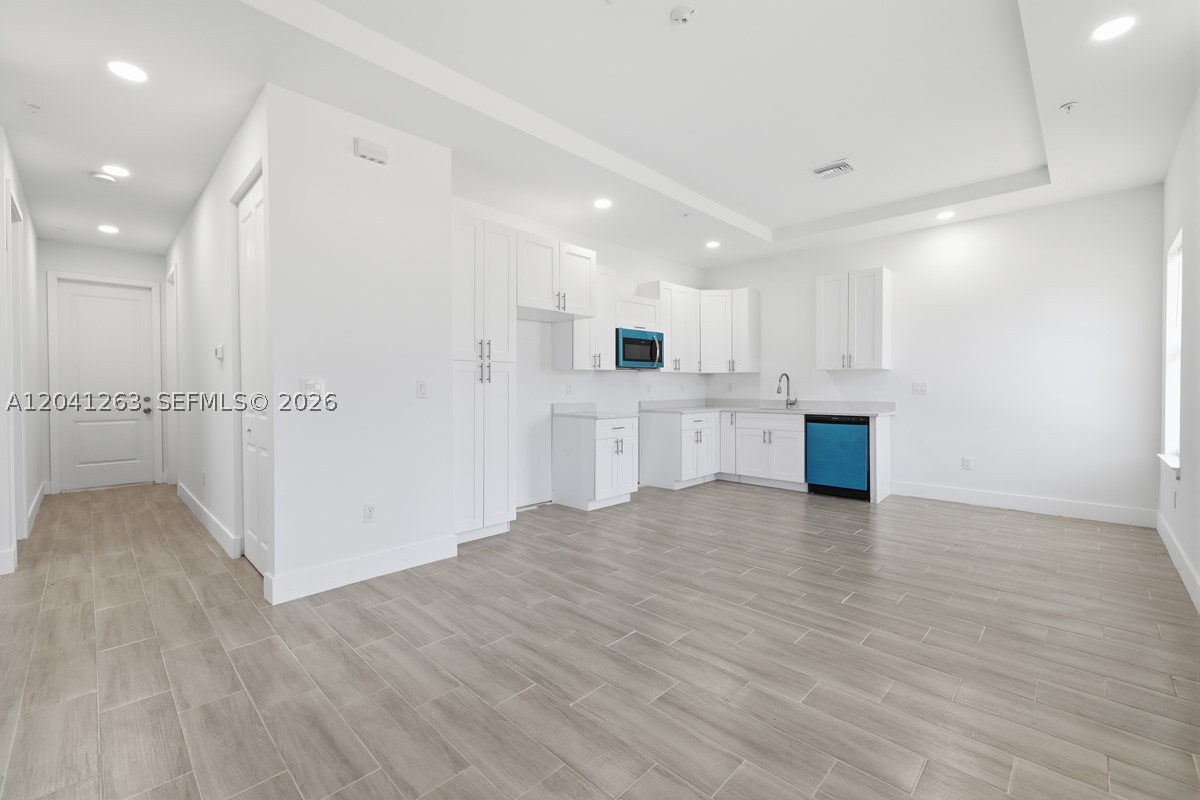 195 Rotonda Blvd W A Property Photo 7
