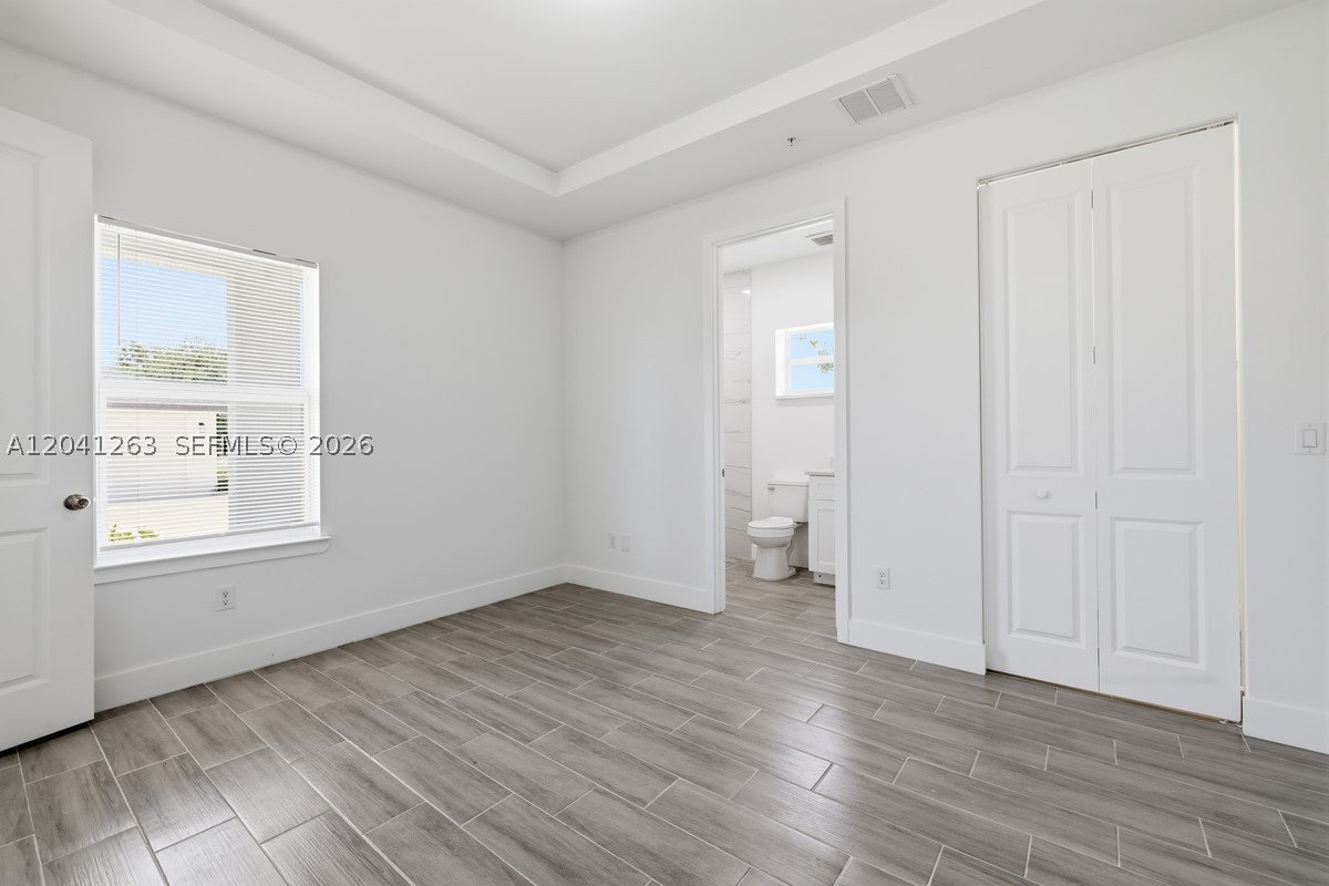 195 Rotonda Blvd W A Property Photo 8