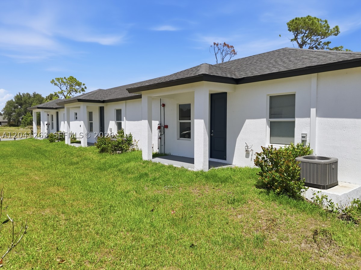 195 Rotonda Blvd W A Property Photo 12