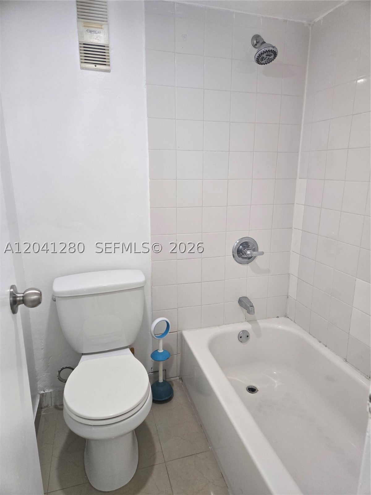 4675 W 18th Ct 606 Property Photo 7