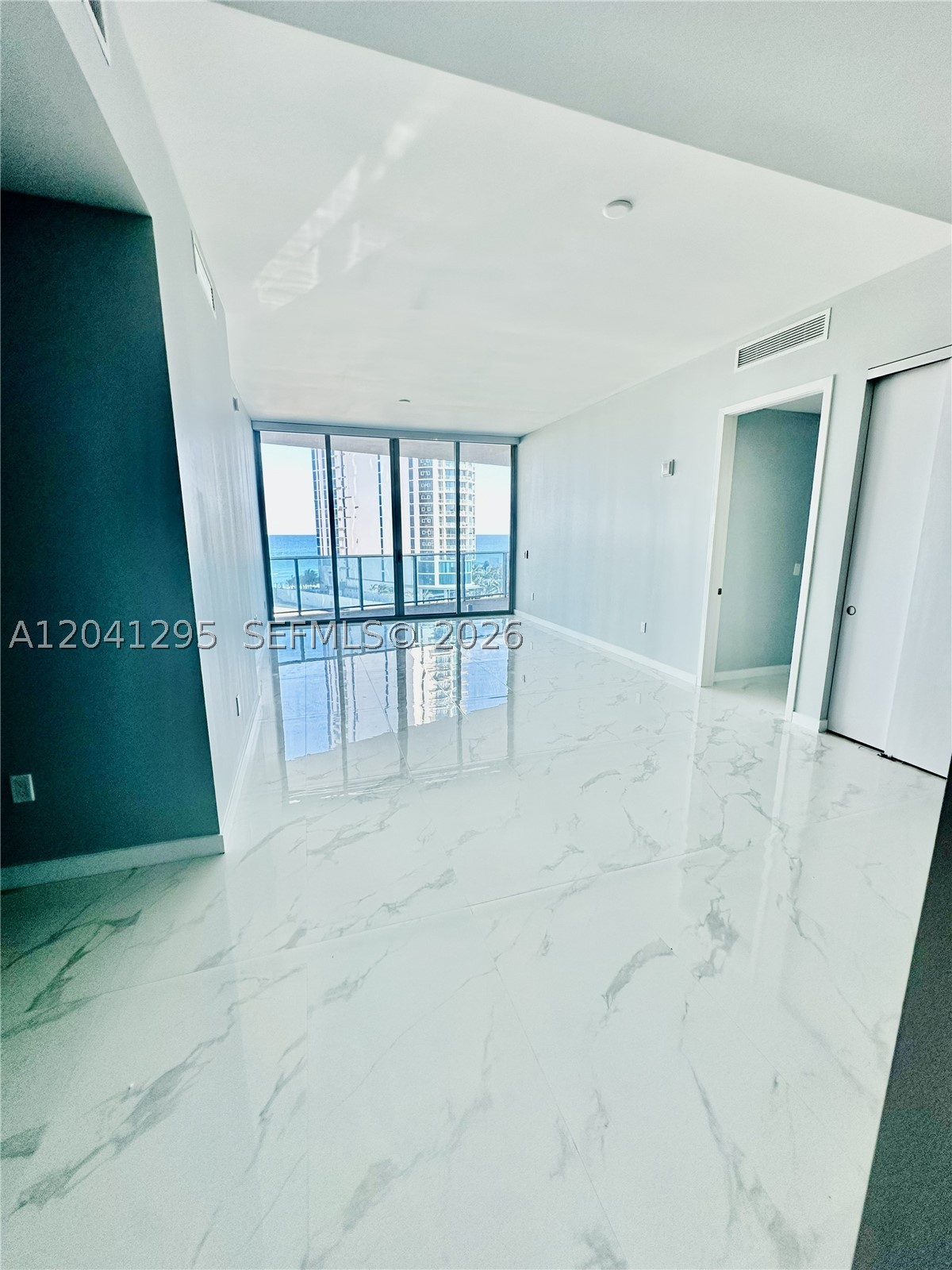 17550 Collins Ave 803 Property Photo 4