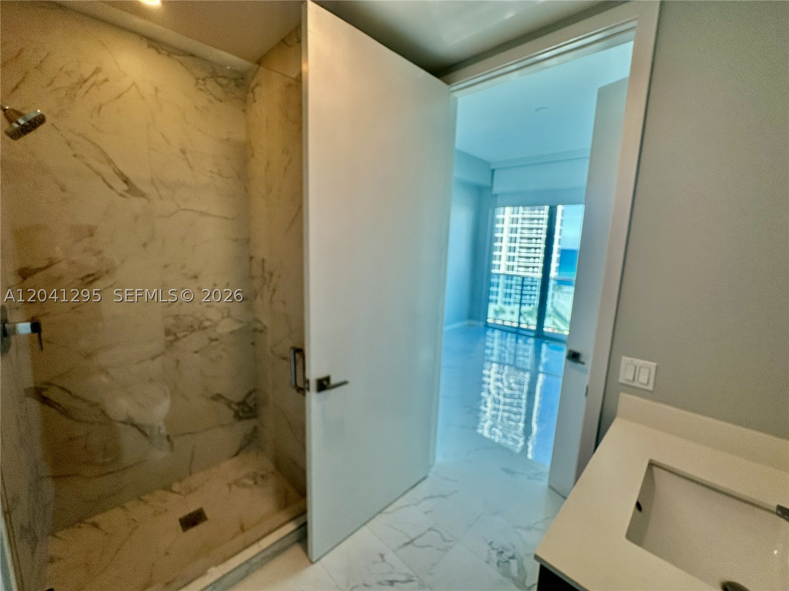 17550 Collins Ave 803 Property Photo 7