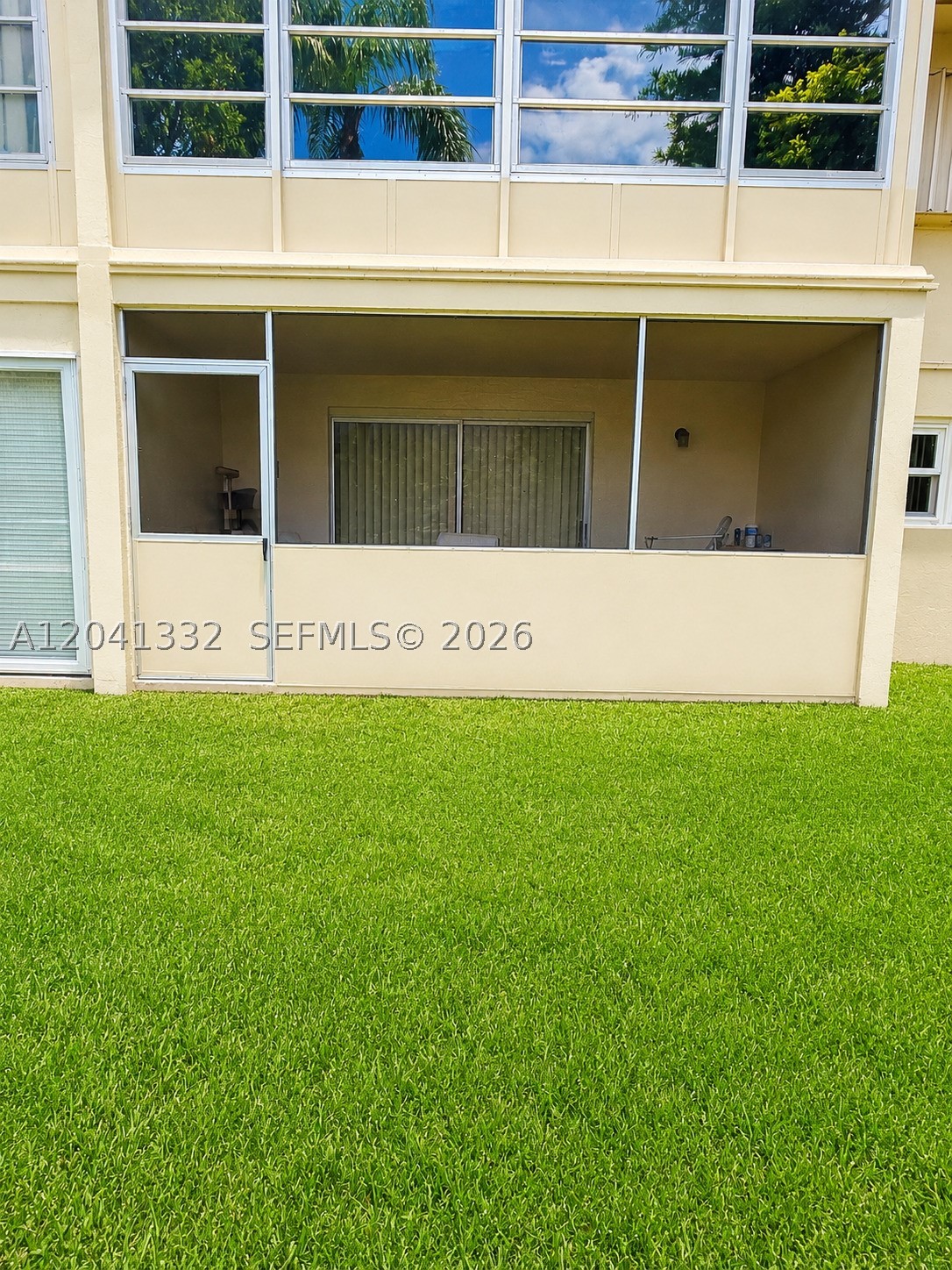 20 Abbey Ln 101 Property Photo 27