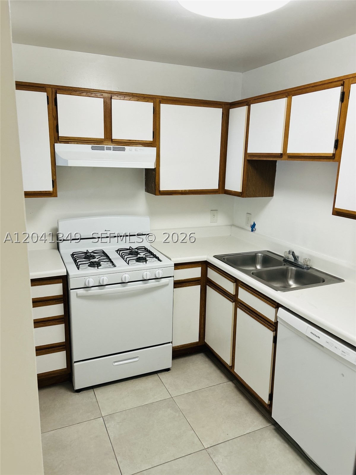 15325 Sw 106th Ter 614 Property Photo 5