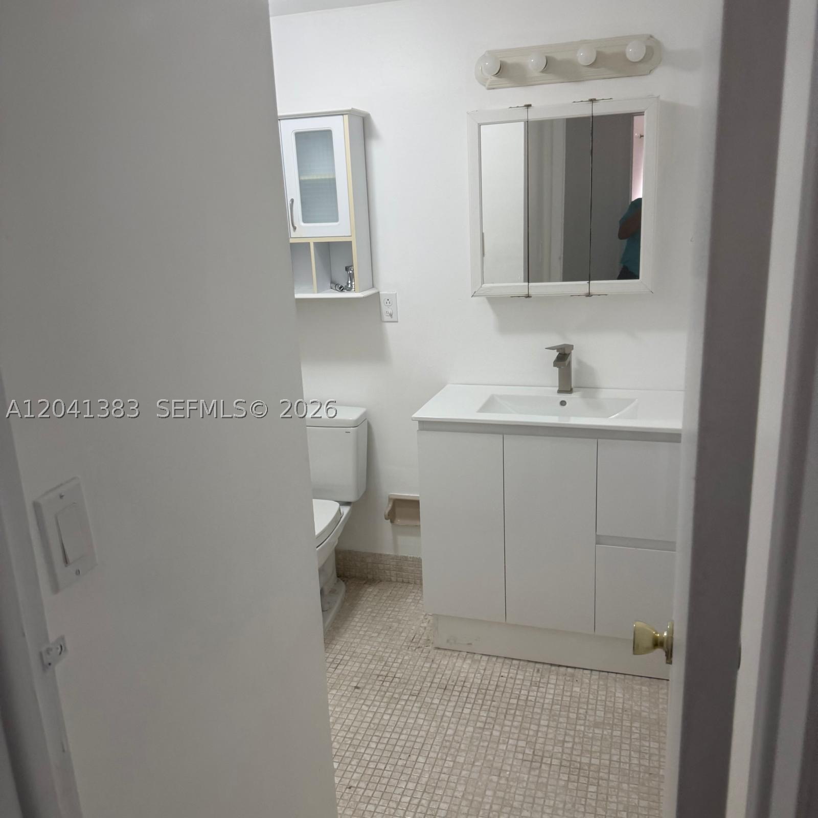 9159 Sw 77th Ave 211 Property Photo 6