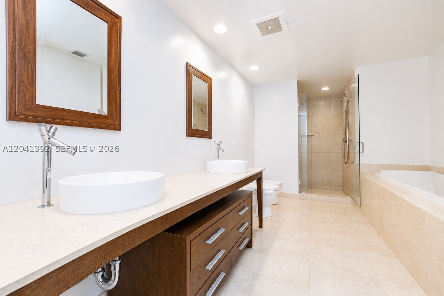 475 Brickell Ave 4715 Property Photo 12