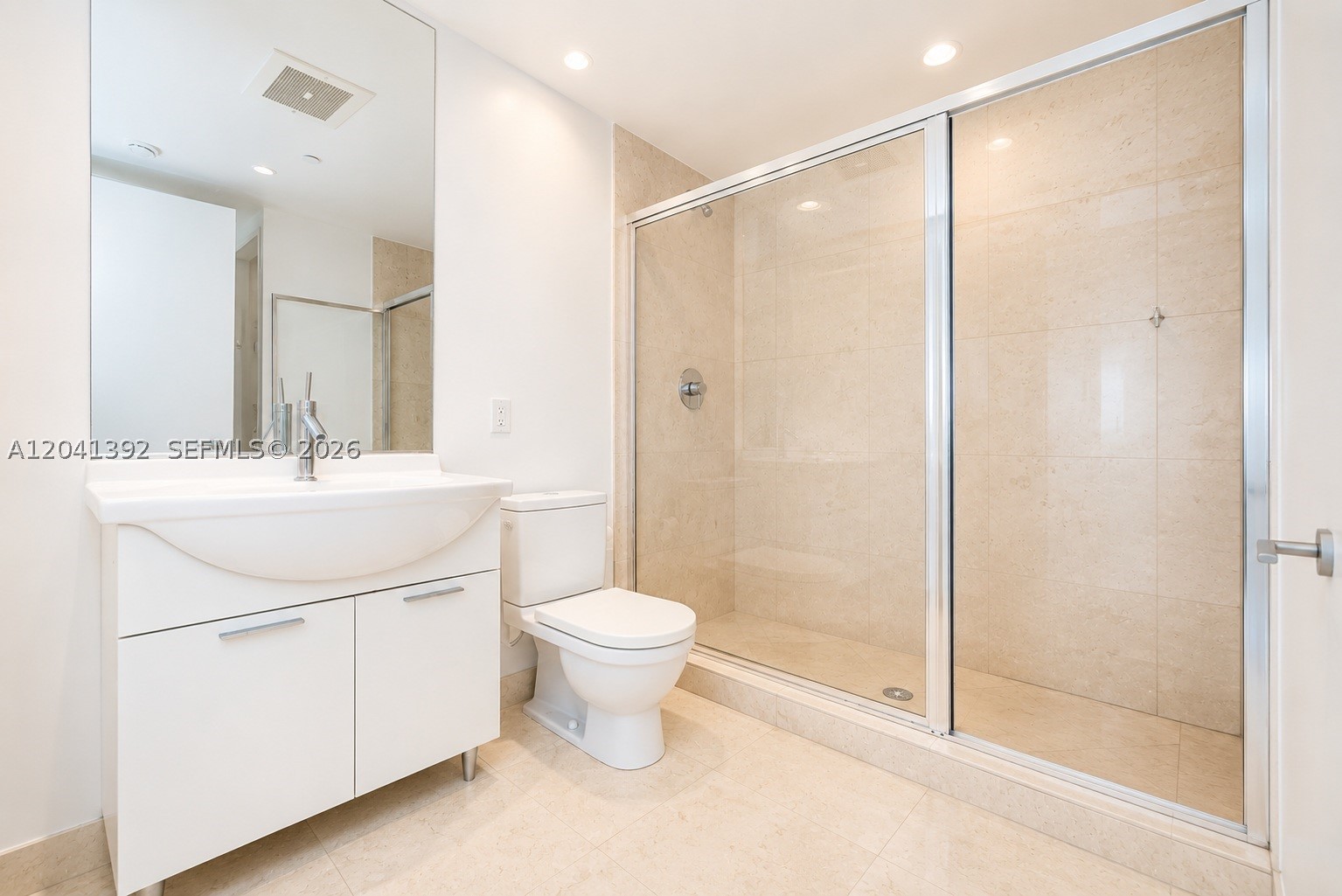 475 Brickell Ave 4715 Property Photo 16