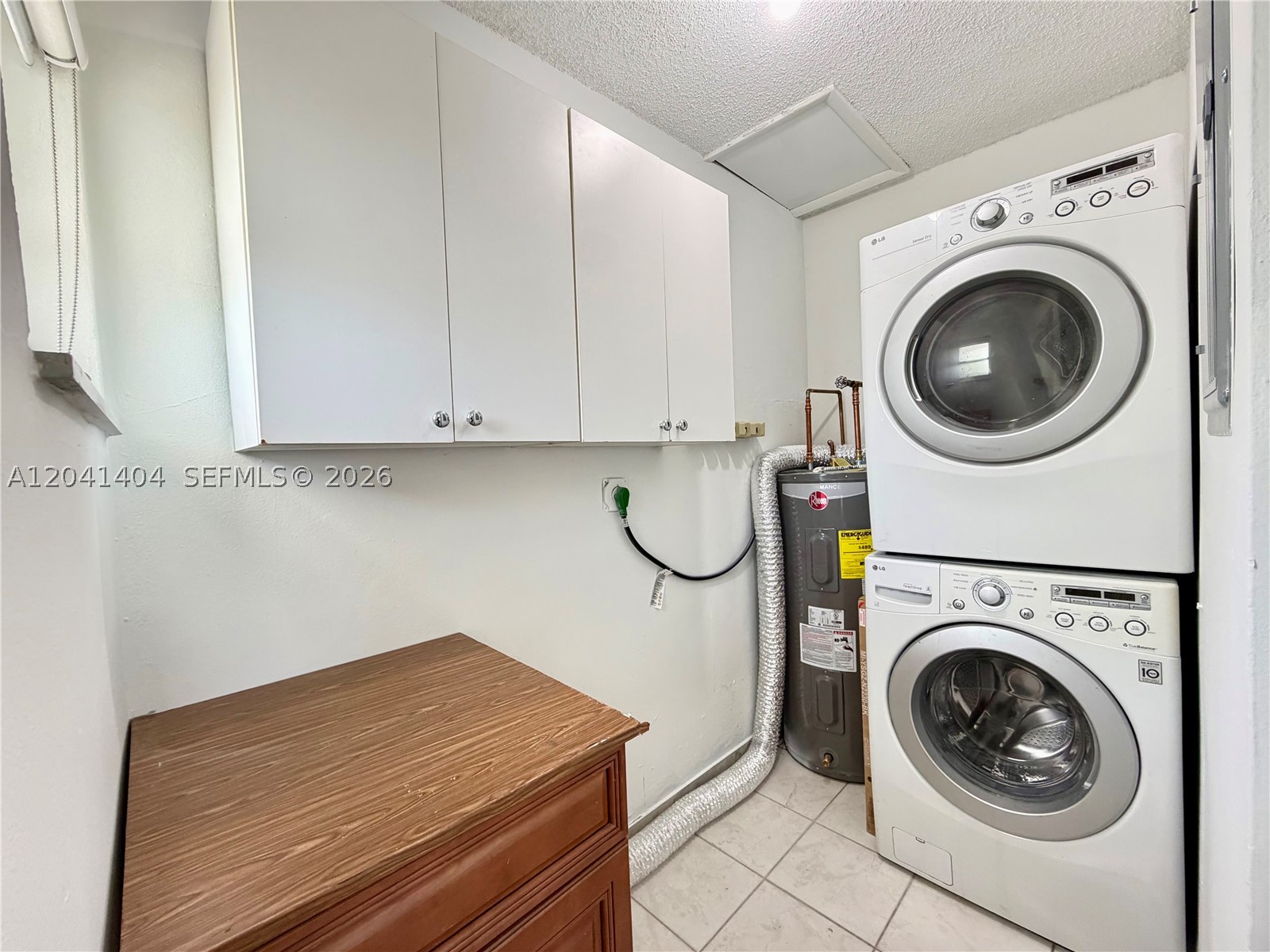 913 Nw 22nd Pl 0 Property Photo 5