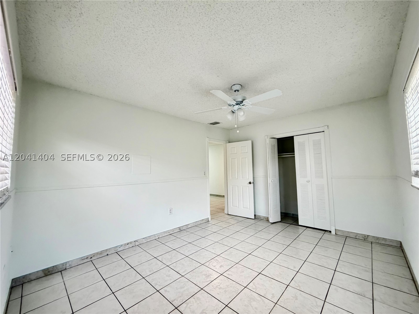 913 Nw 22nd Pl 0 Property Photo 7