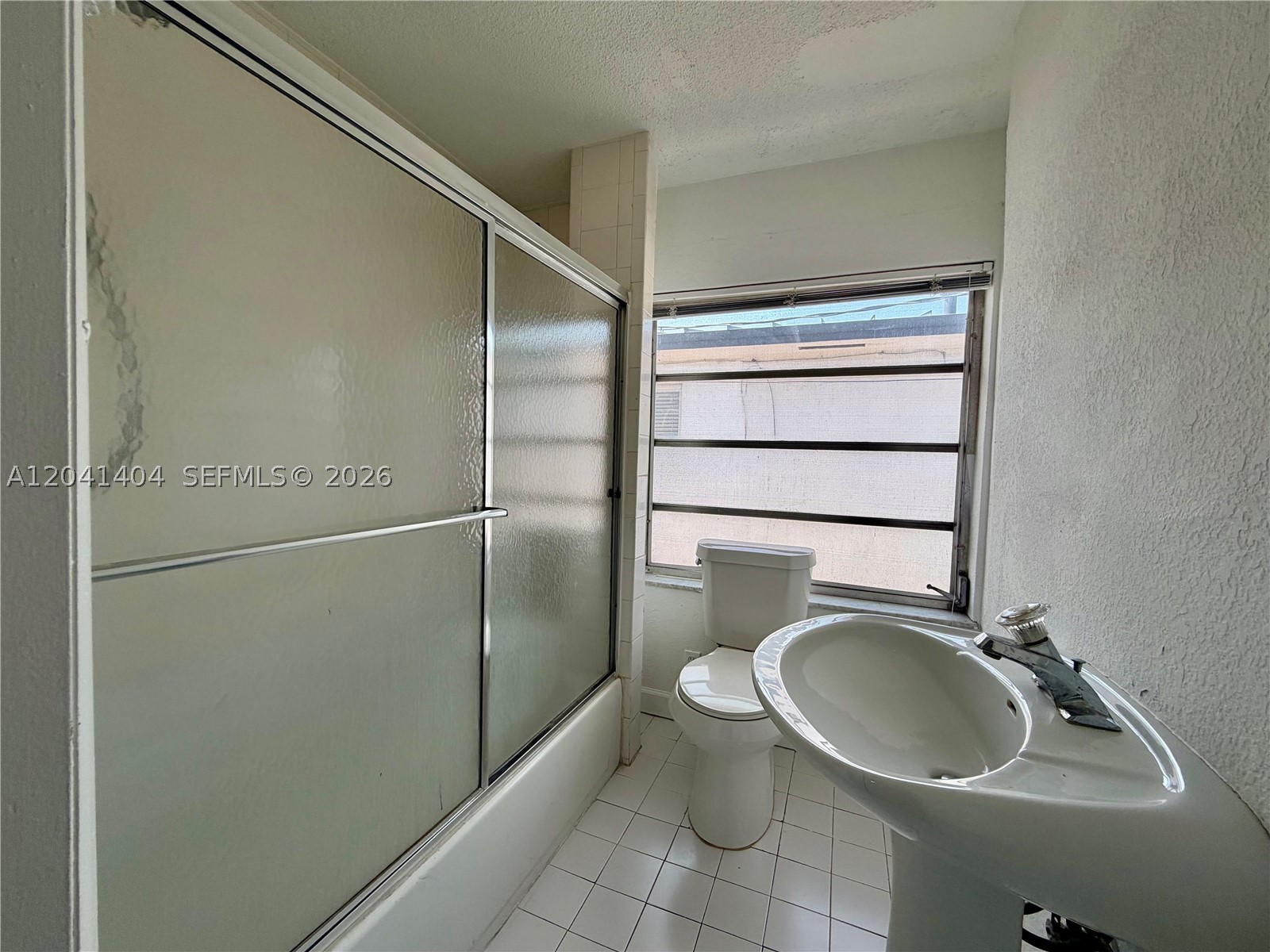 913 Nw 22nd Pl 0 Property Photo 11