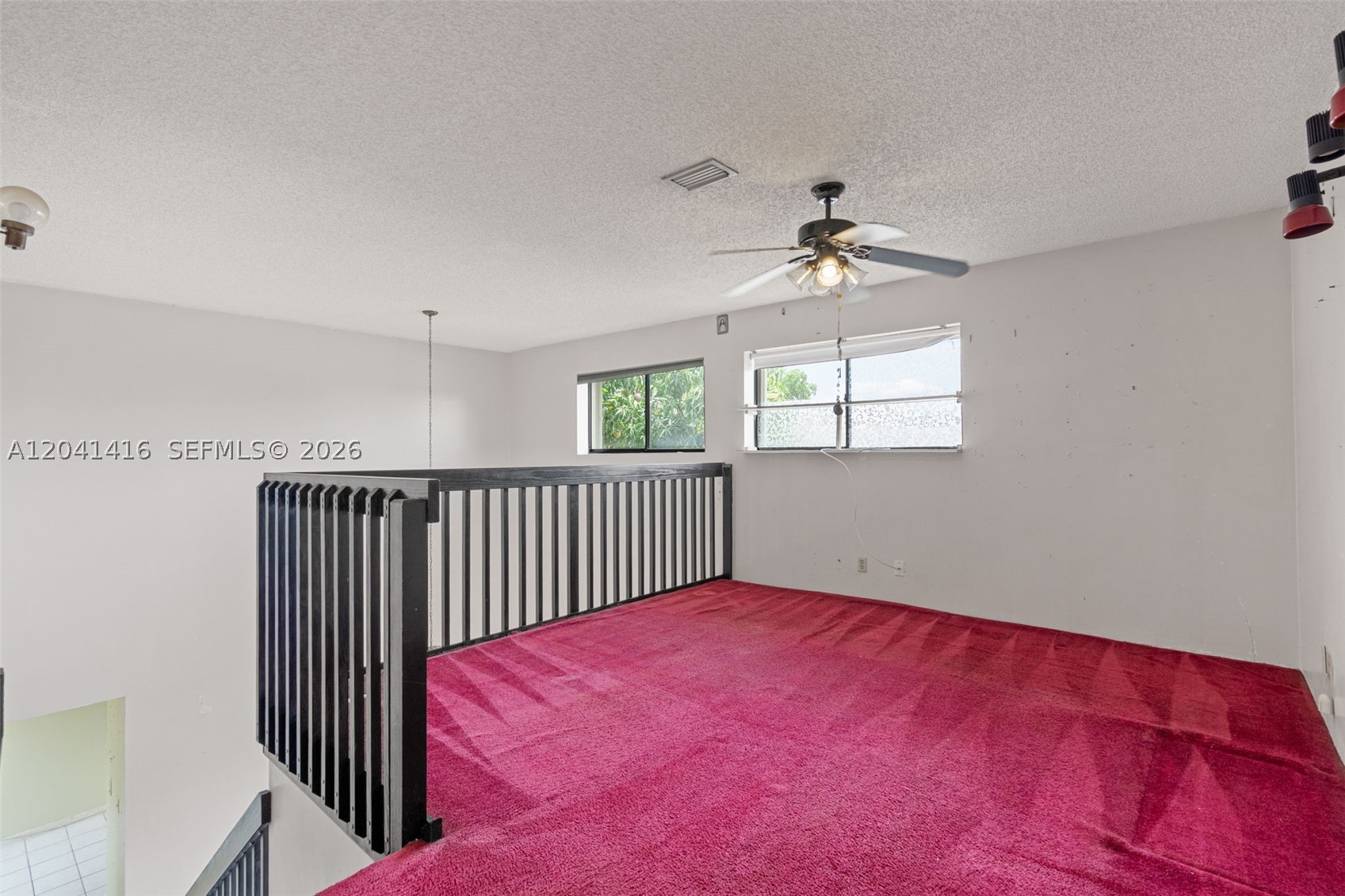 6233 Nw 170th Ter Property Photo 5