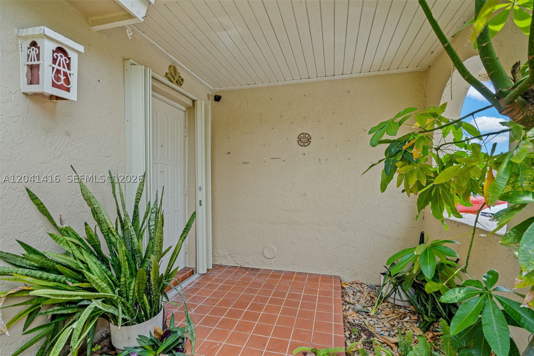 6233 Nw 170th Ter Property Photo 11