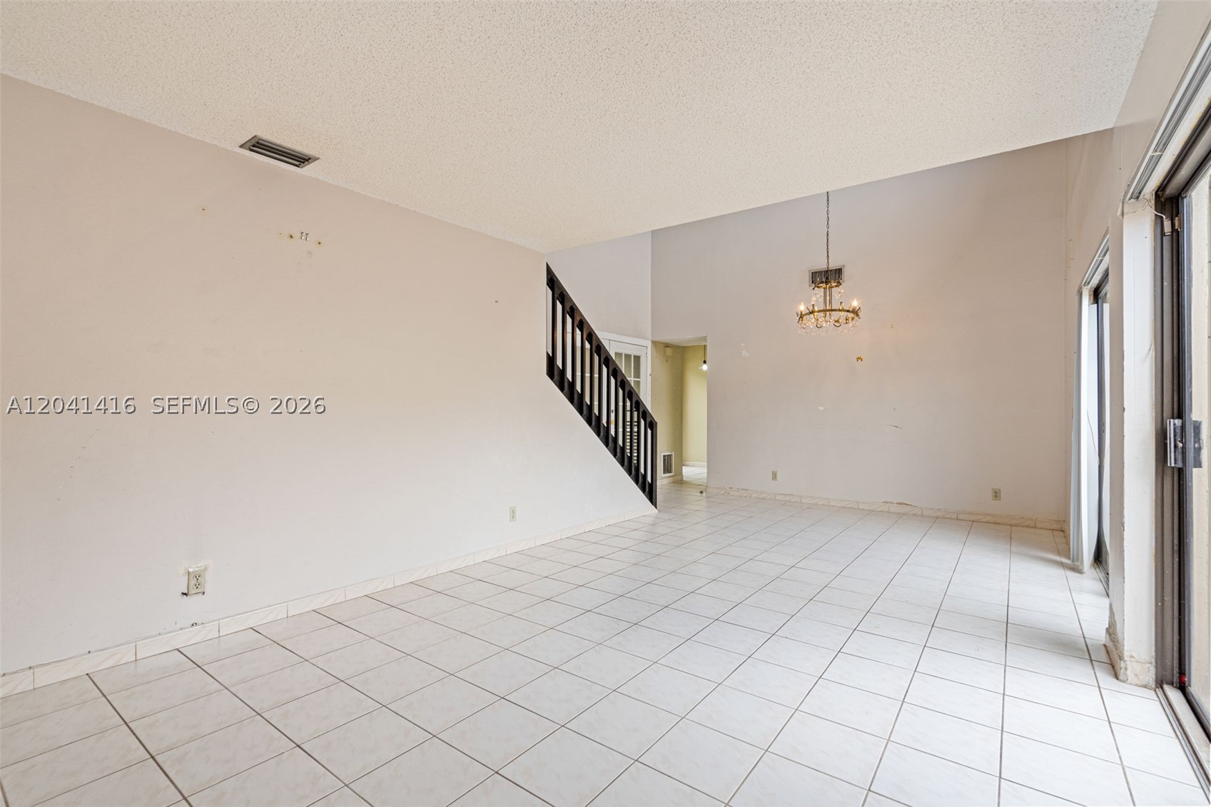 6233 Nw 170th Ter Property Photo 15