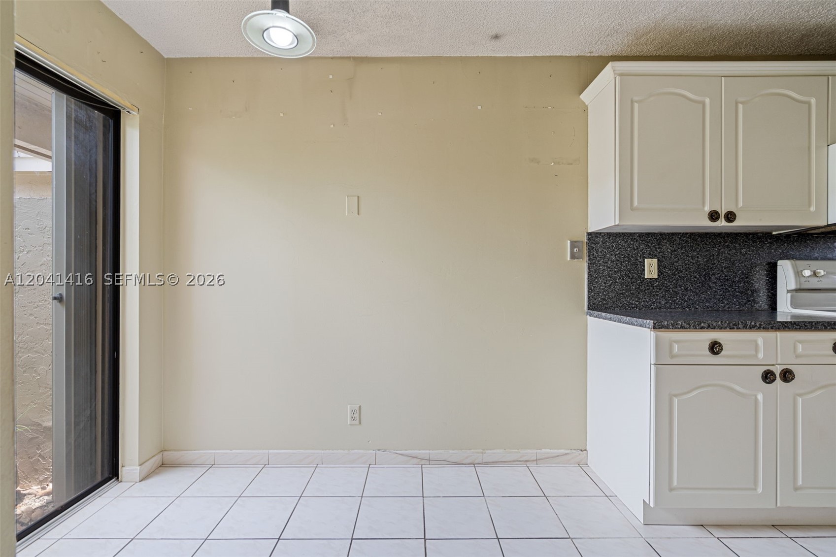 6233 Nw 170th Ter Property Photo 17