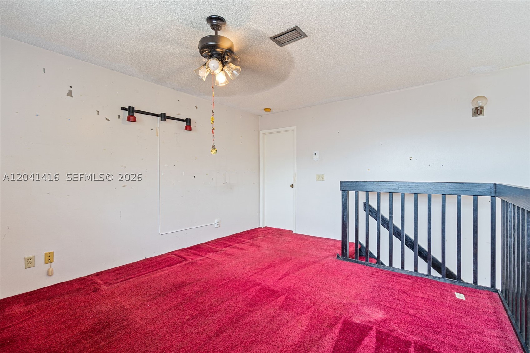 6233 Nw 170th Ter Property Photo 30