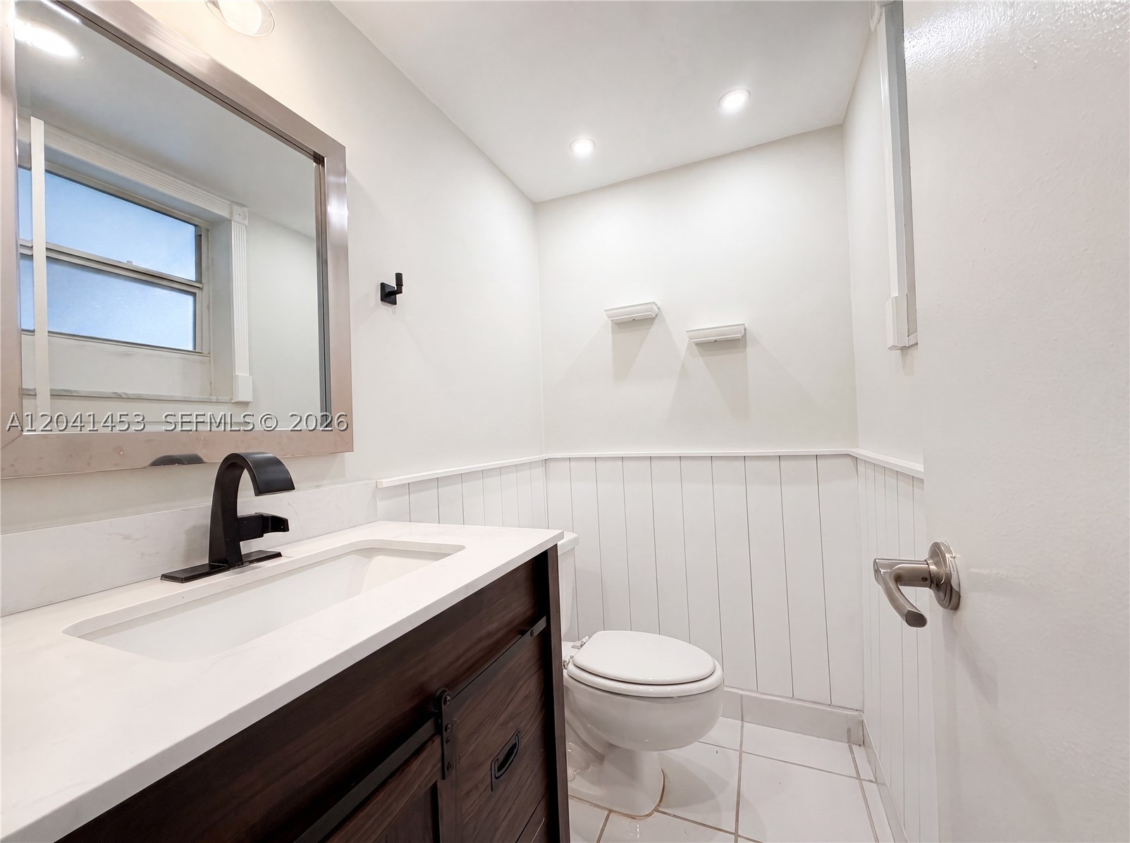 200 Galen Dr 202 Property Photo 7