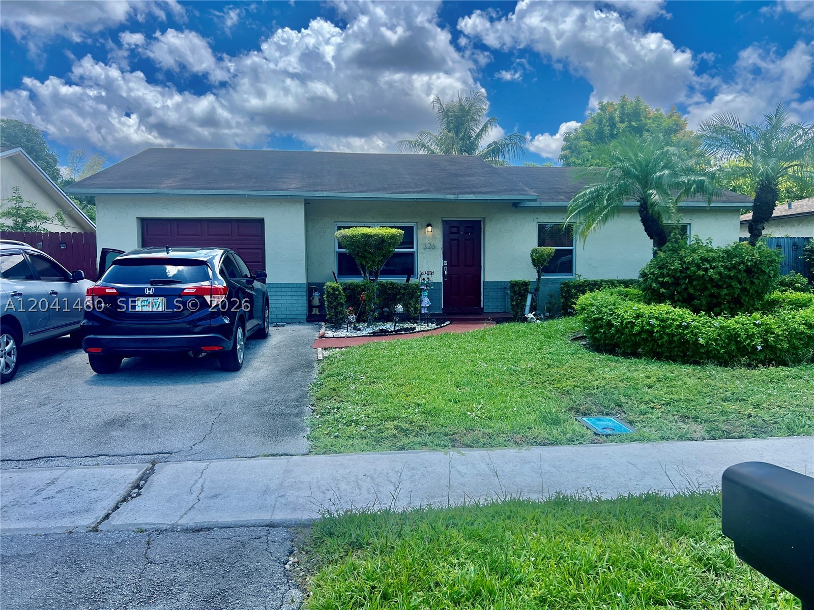 326 SW 79th Way Property Photo 1