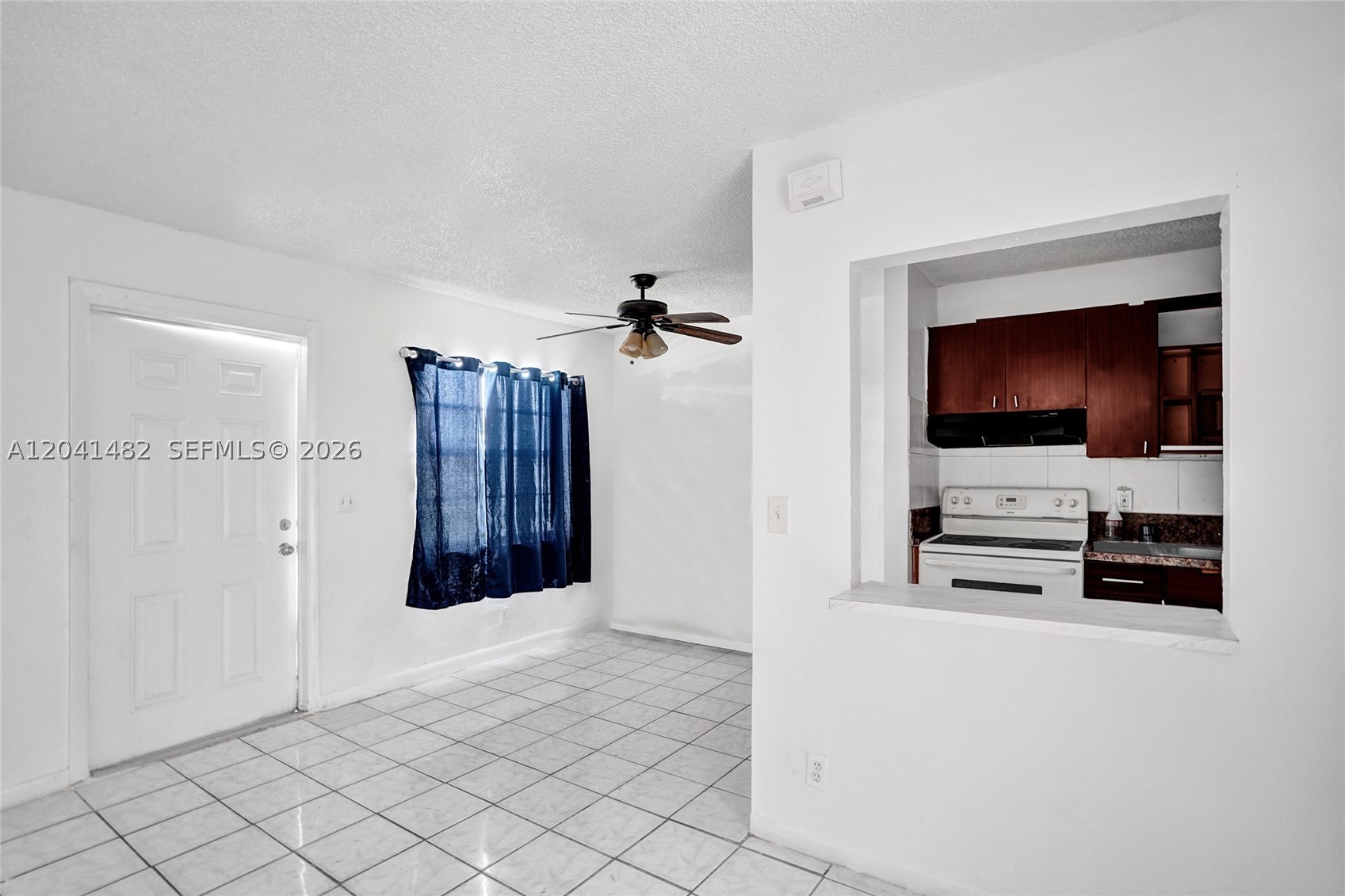 841 Sw 7th St C Property Photo 3
