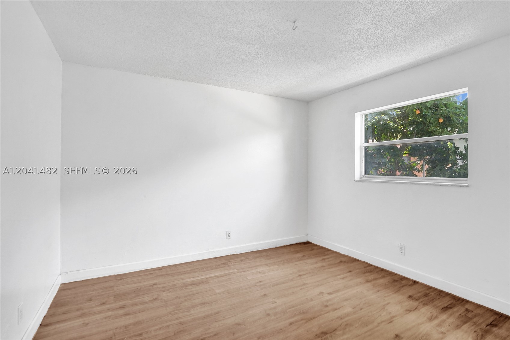 841 Sw 7th St C Property Photo 15