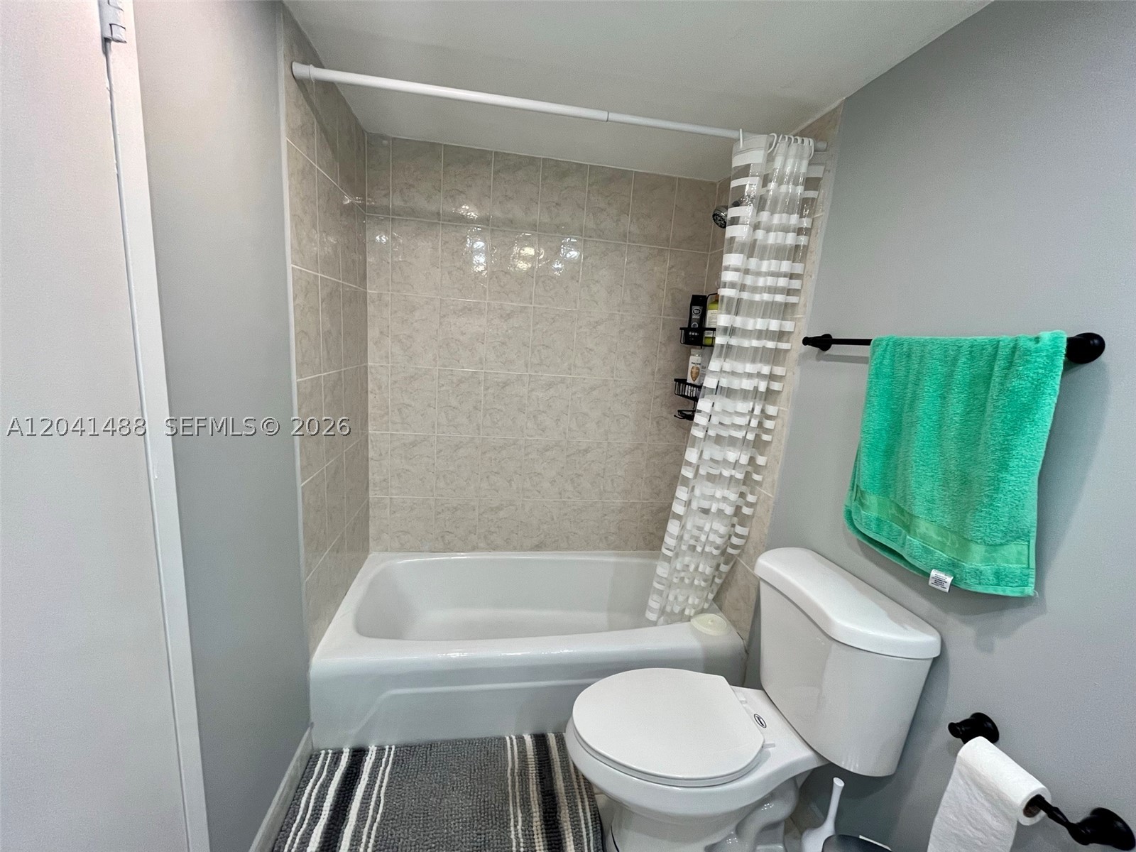 250 174th St 2301 Property Photo 17