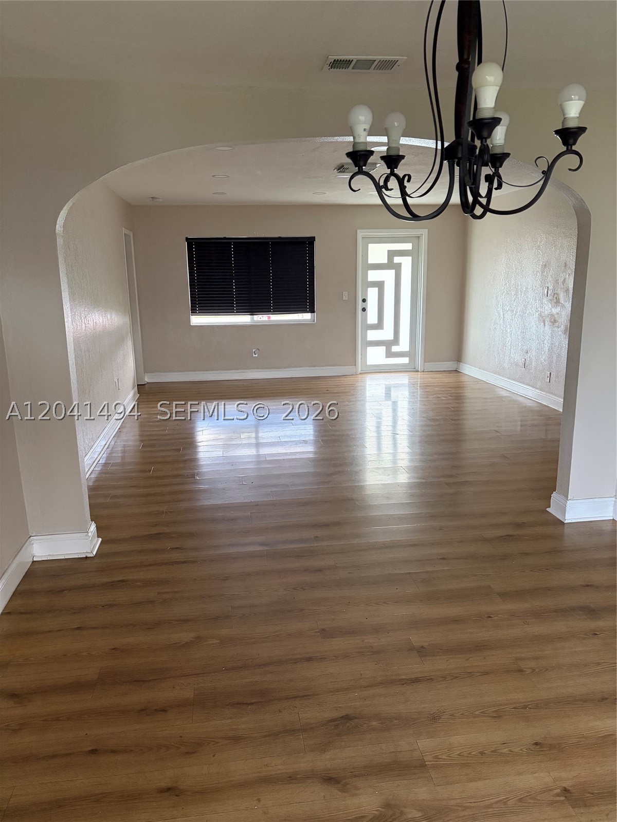 A12041494 Property Photo 2