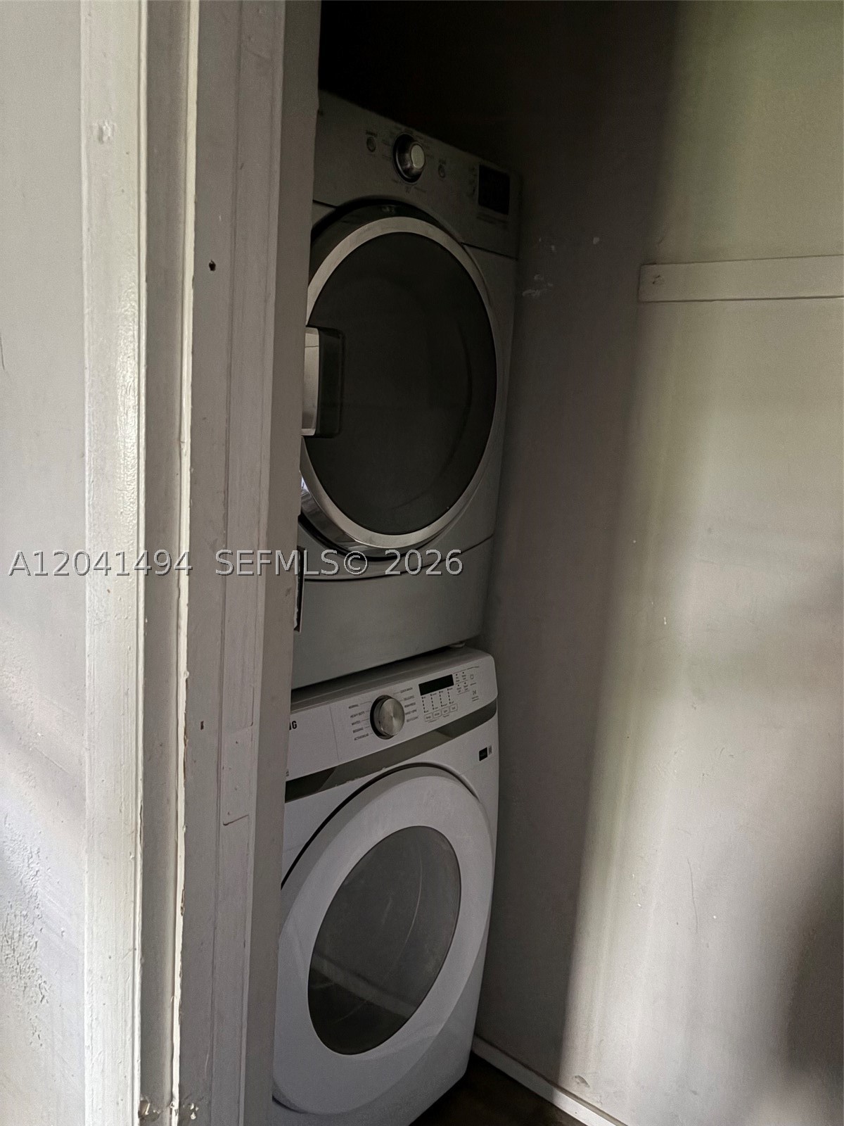 A12041494 Property Photo 7