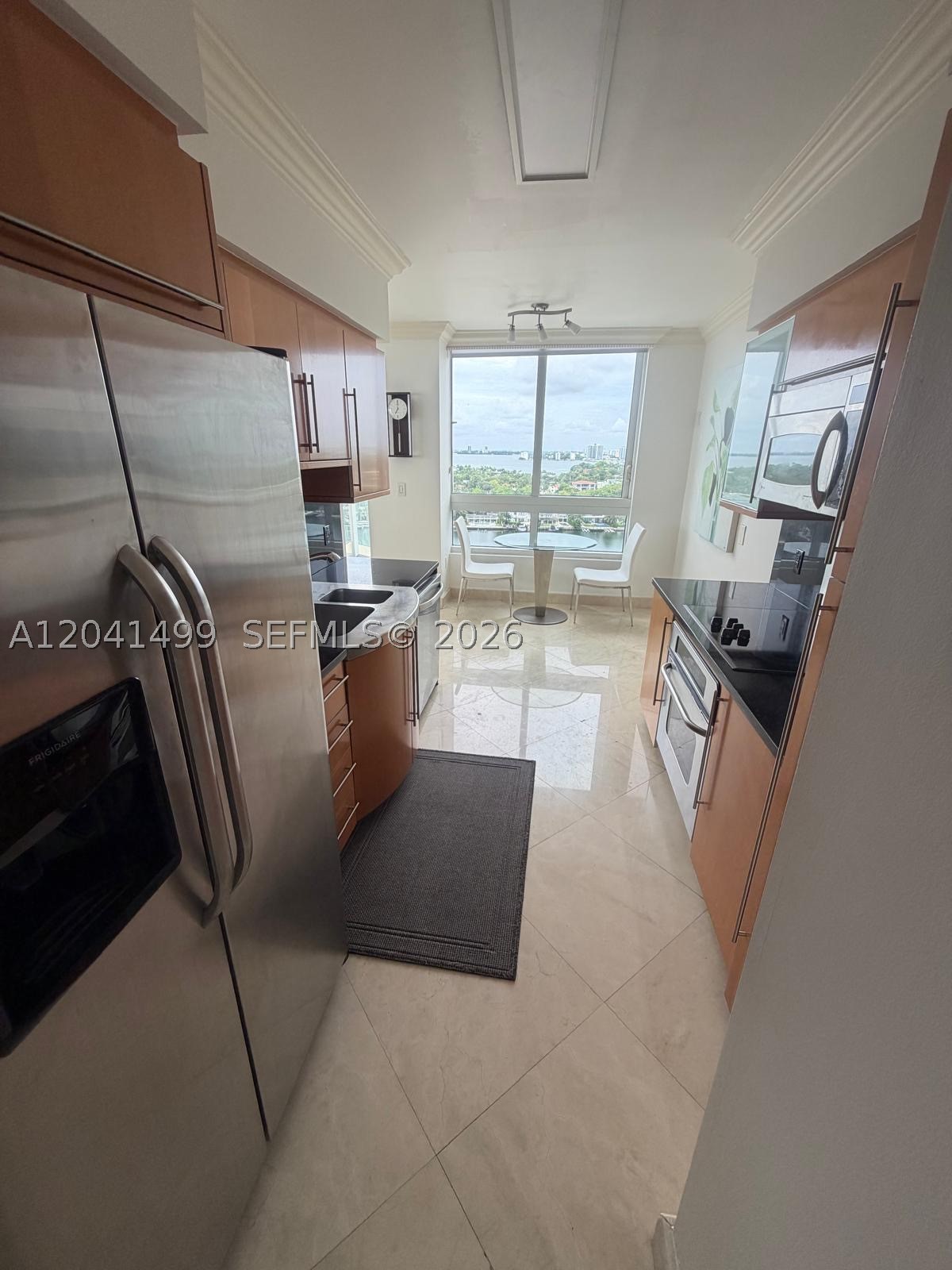 6365 Collins Ave 1707 Property Photo 8