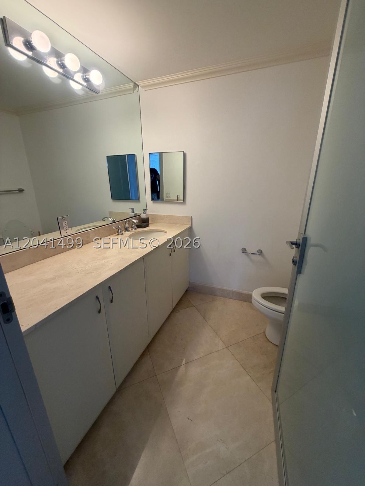 6365 Collins Ave 1707 Property Photo 11