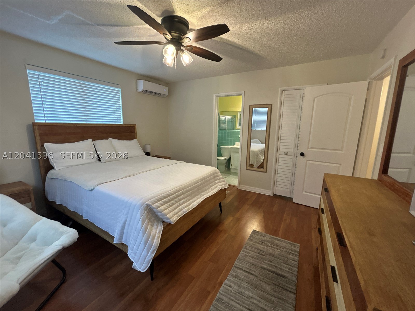 1717 Rodman St 18 Property Photo 5