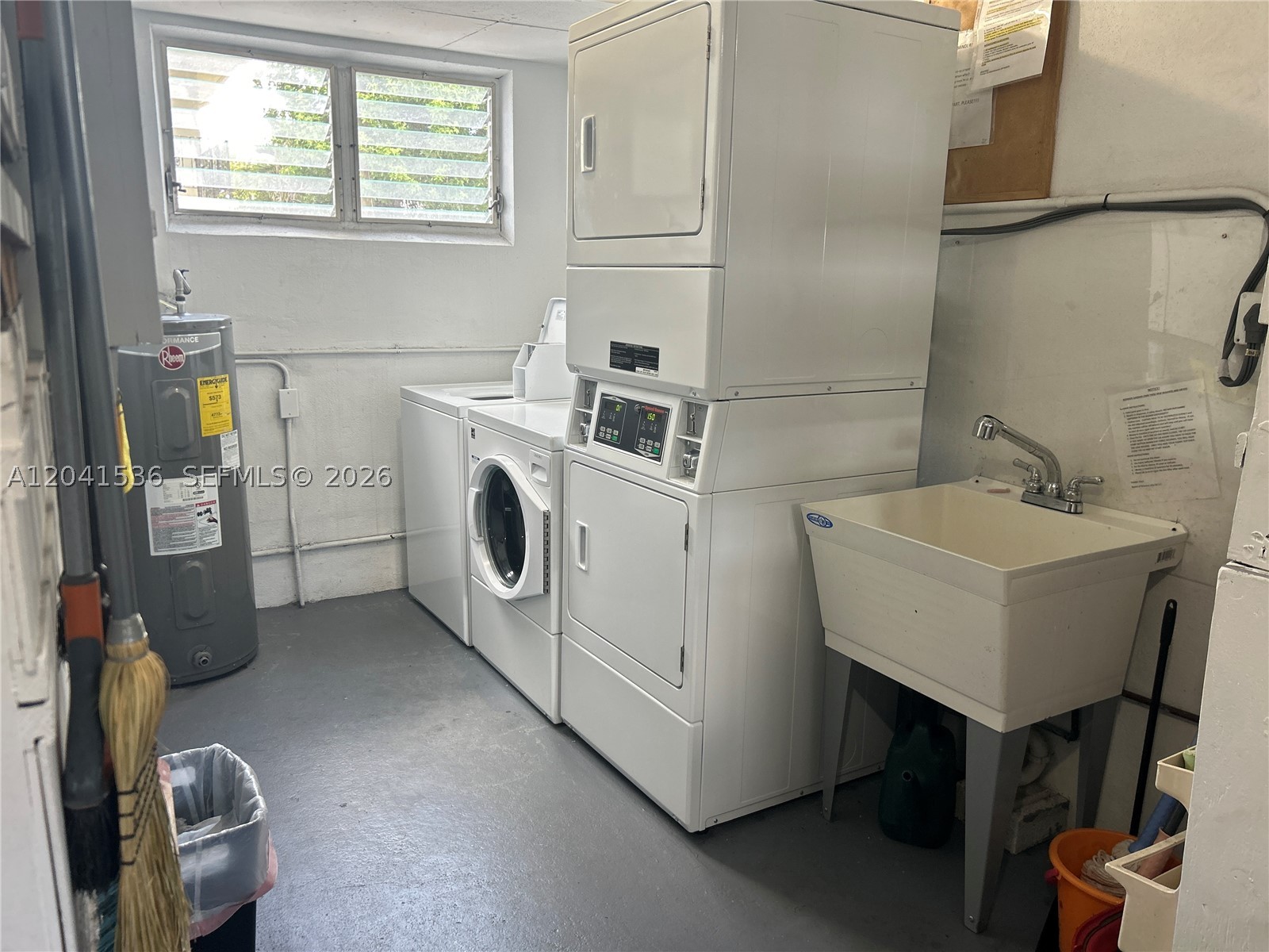 1717 Rodman St 18 Property Photo 13