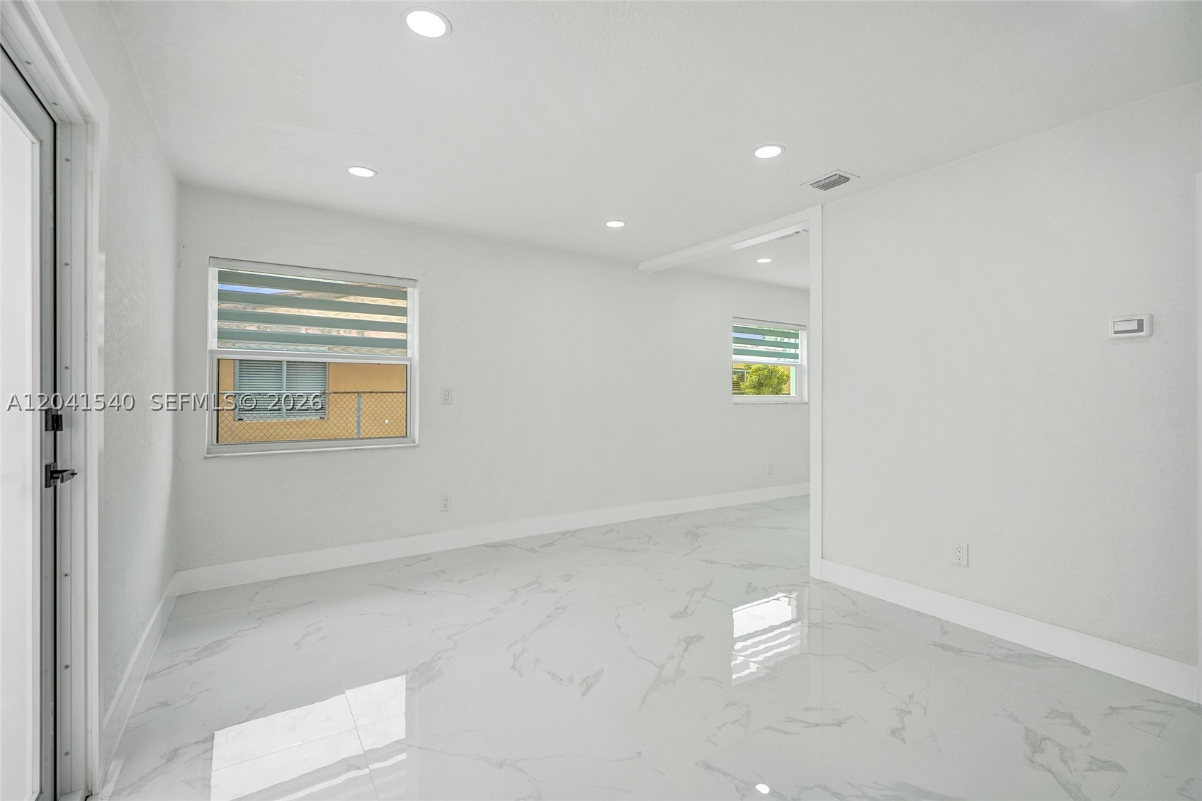 1245 Vermont St Property Photo 4