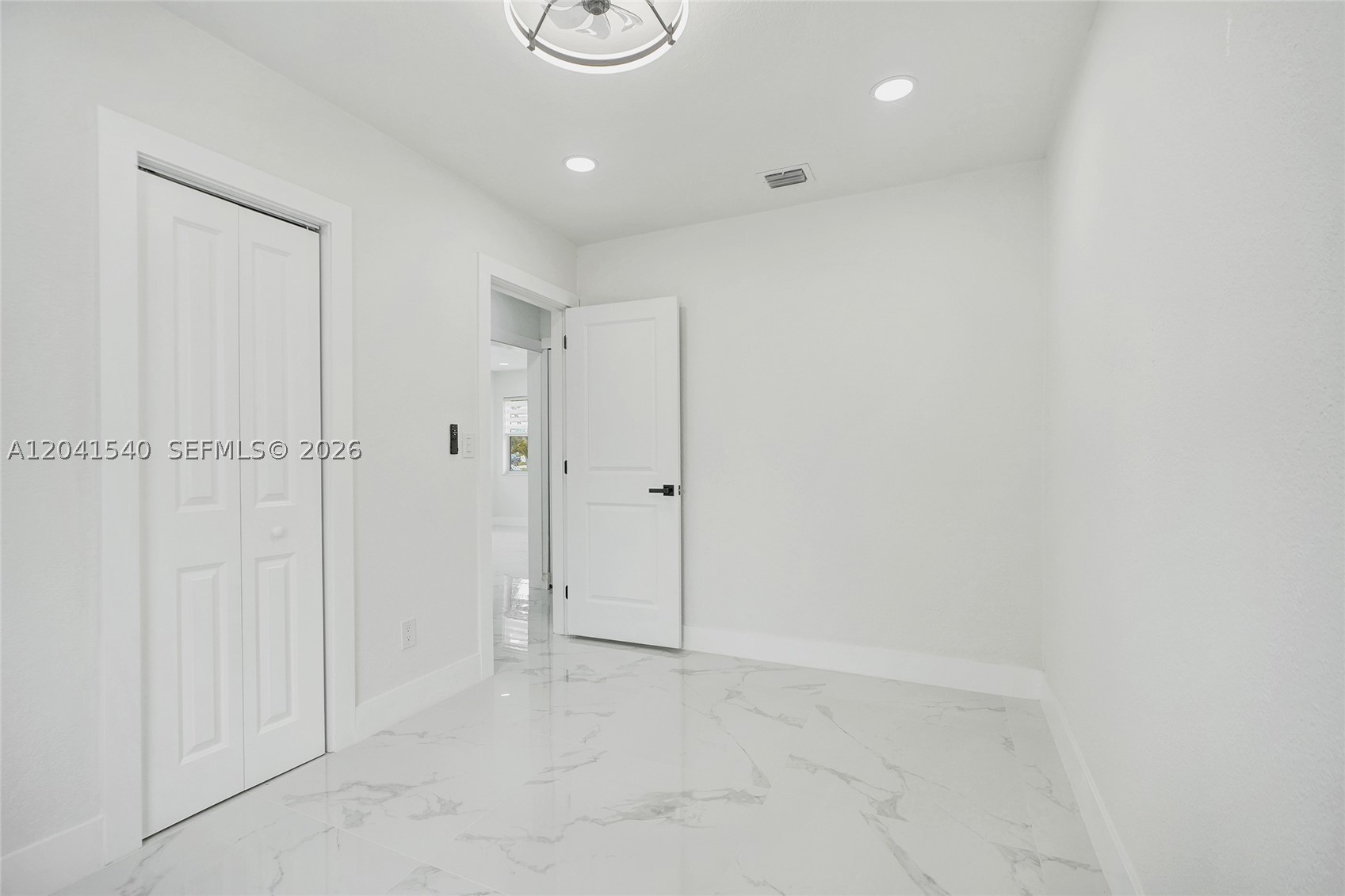1245 Vermont St Property Photo 20