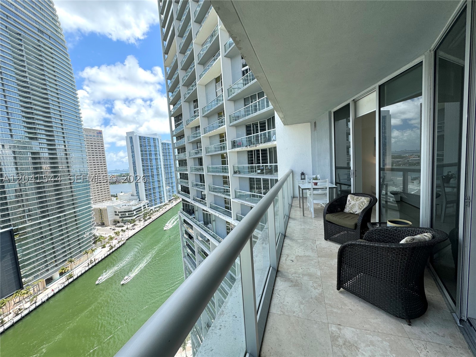 475 Brickell Ave 2512 Property Photo 6