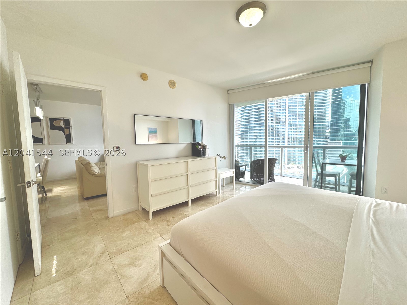 475 Brickell Ave 2512 Property Photo 15