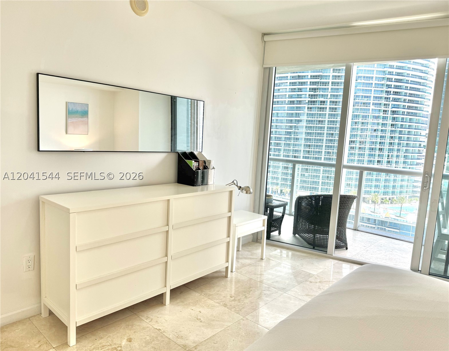 475 Brickell Ave 2512 Property Photo 16