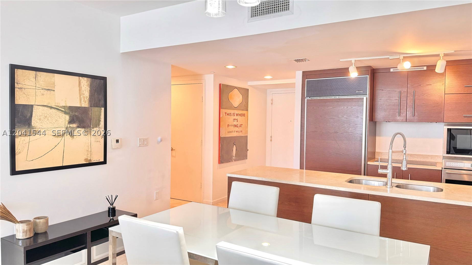 475 Brickell Ave 2512 Property Photo 37