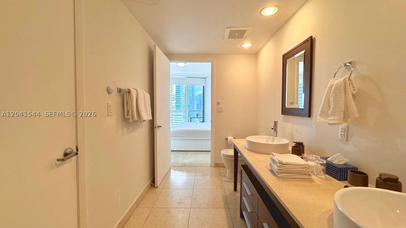 475 Brickell Ave 2512 Property Photo 41