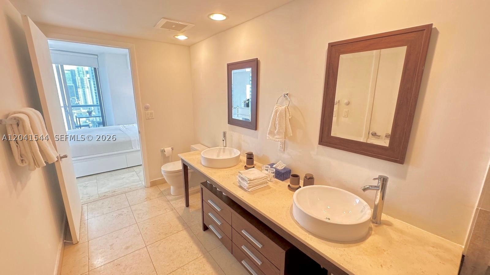 475 Brickell Ave 2512 Property Photo 42