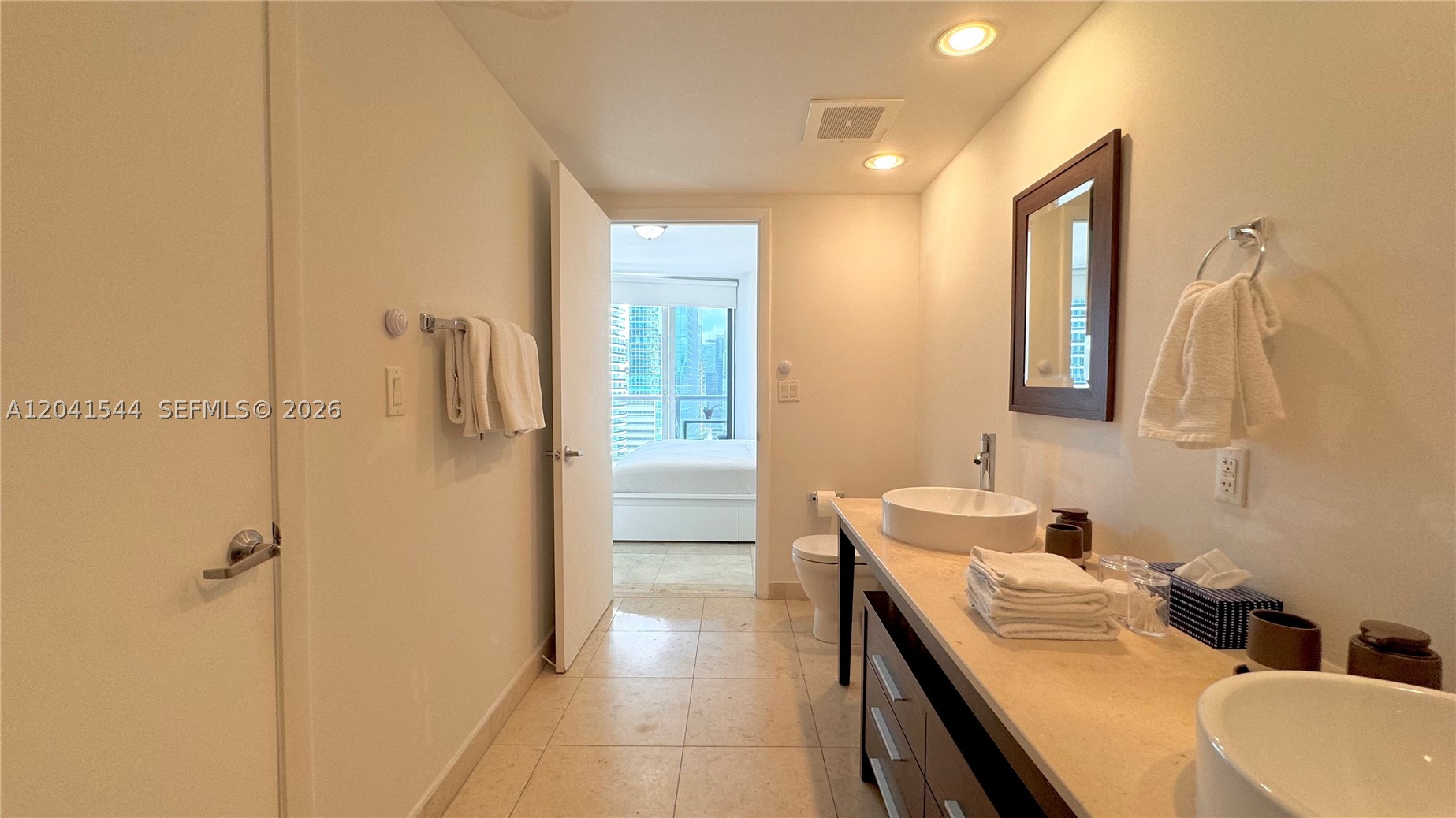 475 Brickell Ave 2512 Property Photo 43