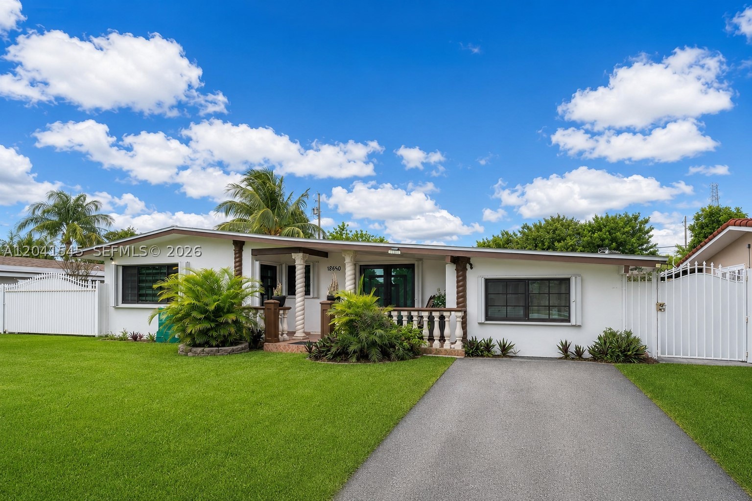 18670 Belview Dr Property Photo