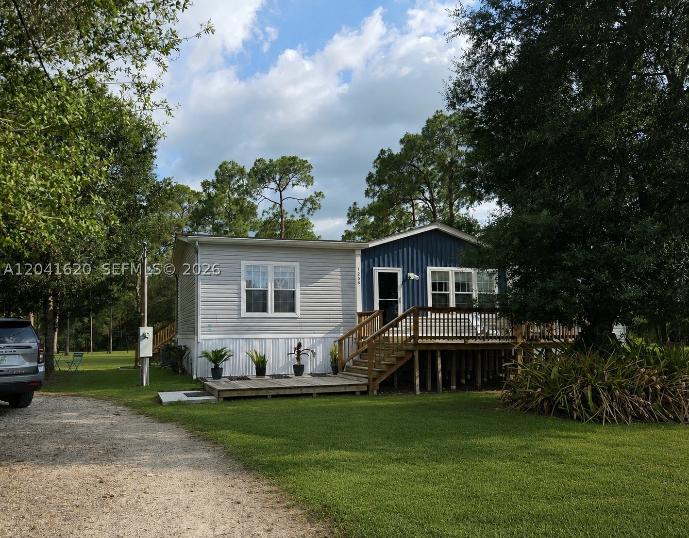 1205 Otter Ave Property Photo 1