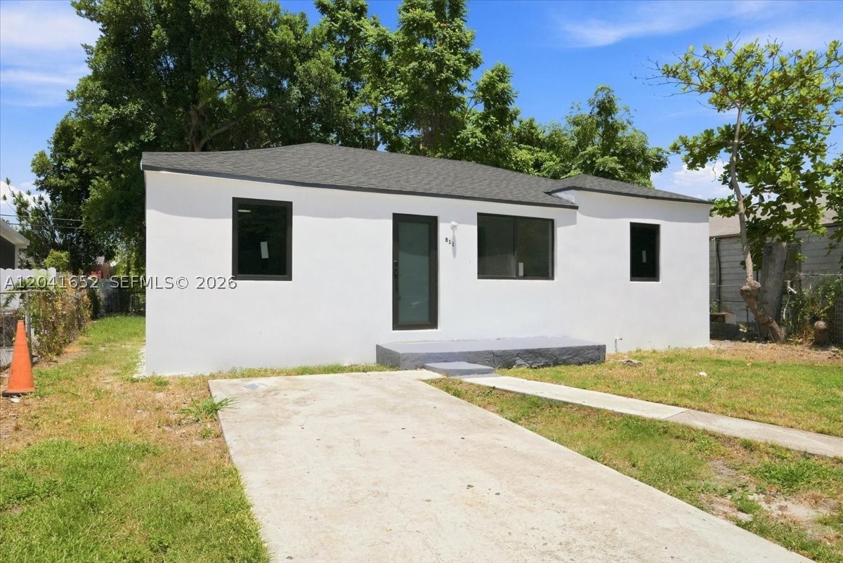 811 Nw 65th St Property Photo 1