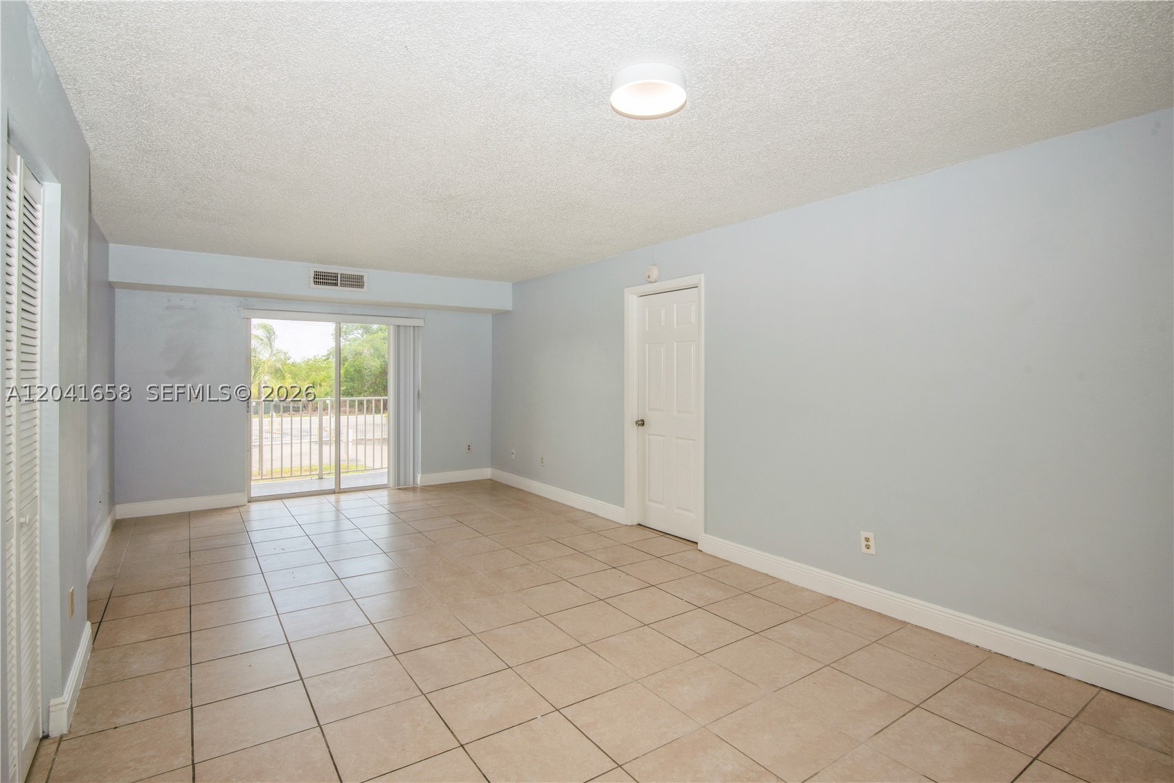 8200 Sw 210th St 111 Property Photo 16