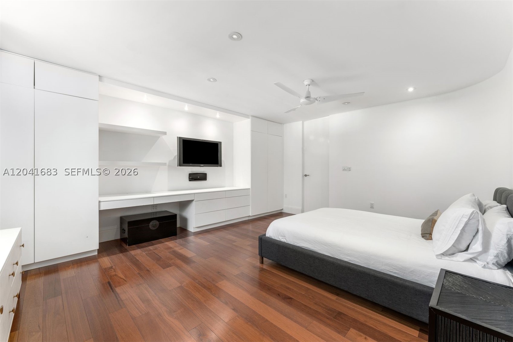 105 Ocean Blvd Property Photo 16