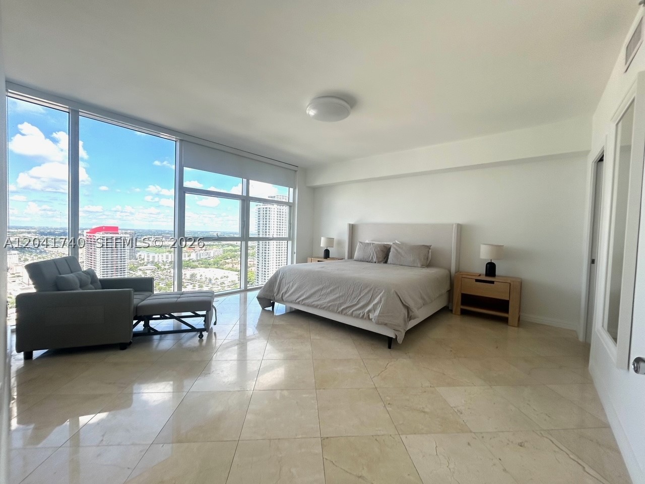 1830 S Ocean Dr 3707 Property Photo 11