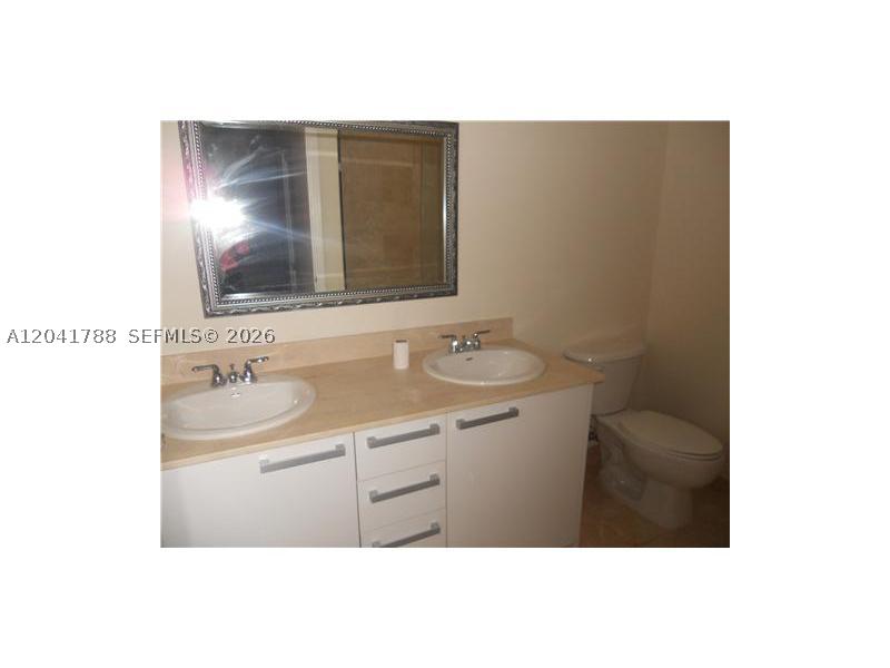 2525 Sw 3 Av 1006 Property Photo 7