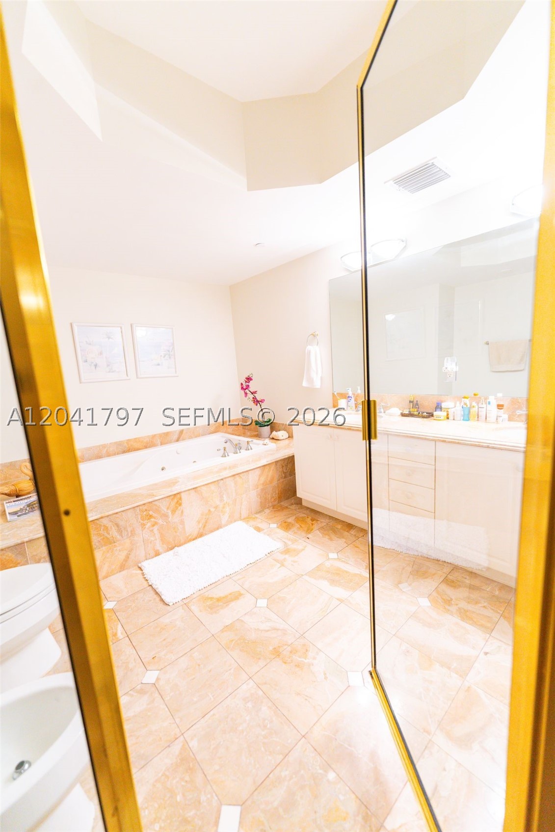 9595 Collins Ave N9-c Property Photo 21