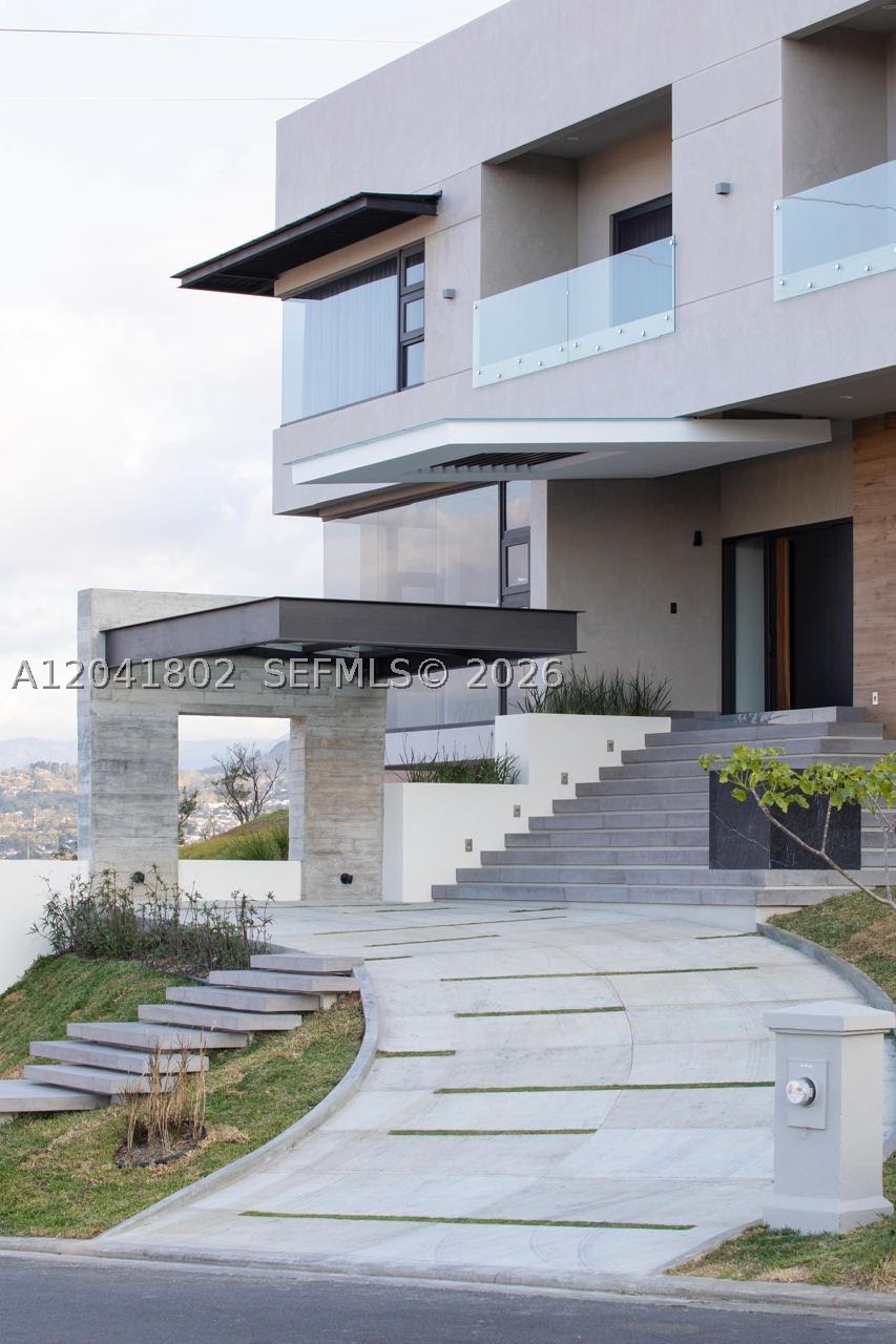 37-3 Escazu Property Photo 75