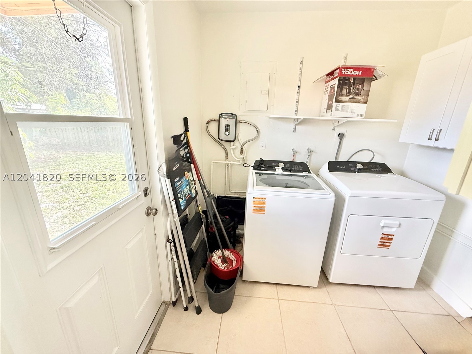 1311 N 69th Ave Property Photo 12