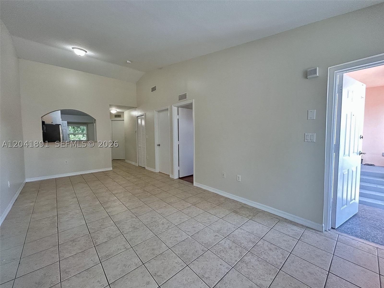 1270 Se 28th Ct 202 Property Photo 6